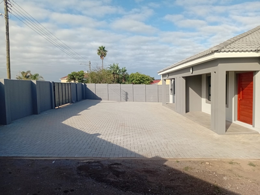 2 Bedroom Property for Sale in Gonubie Eastern Cape